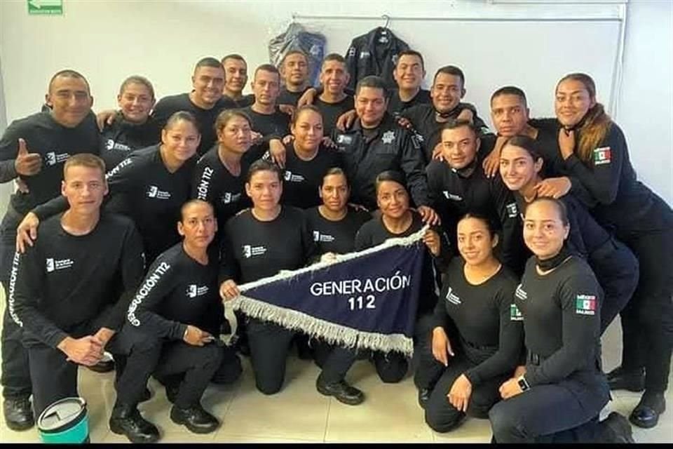Él fue parte de la Generación 112 de la Academia de Formación y Profesionalización Policial de la Comisaría de Seguridad Ciudadana de Guadalajara.