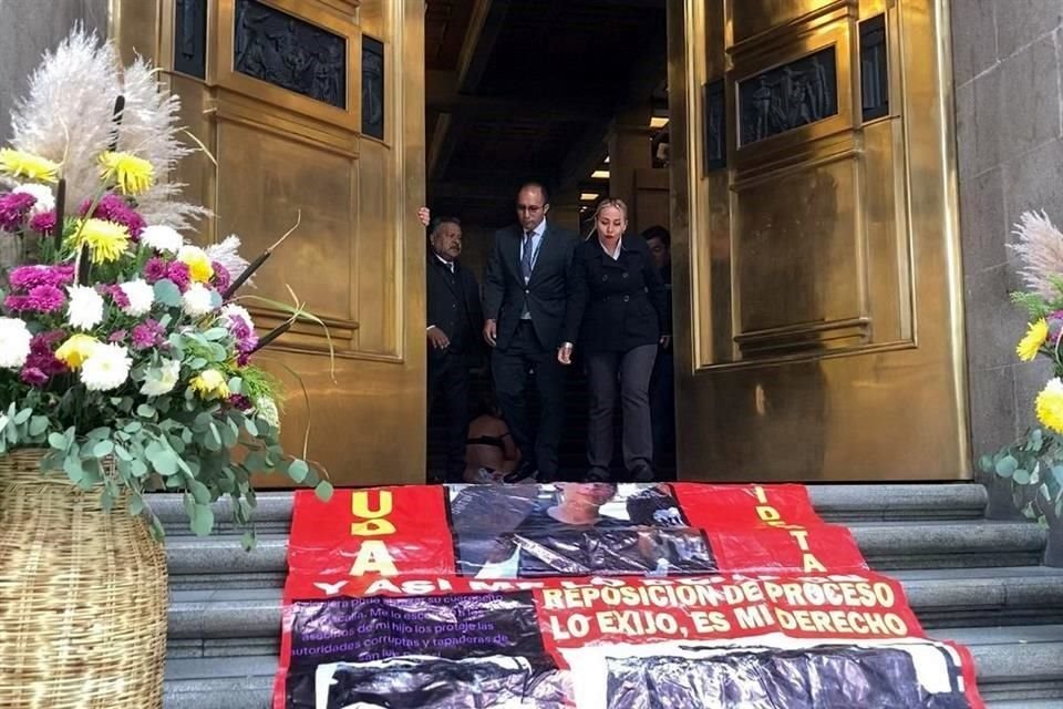 Este grupo de ministros, sumado a la oficina que dejó Luis María Aguilar Ministro en retiro, tenía el pasado 10 de junio un total de 89 secretarios de estudio y cuenta, de los que el directorio de la Corte ya sólo registra a 66.