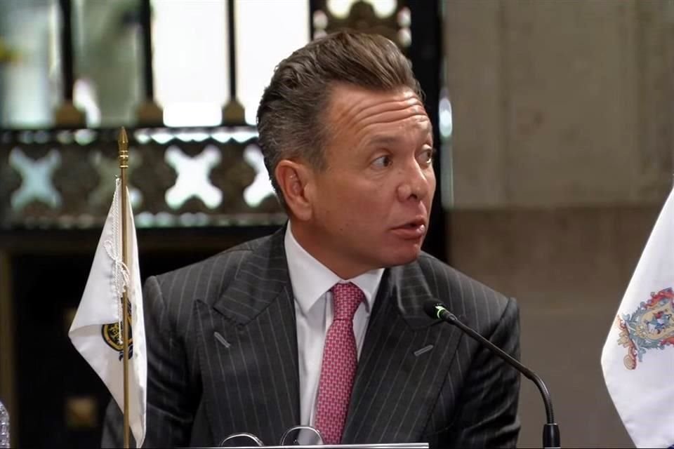 Lemus se refirió a una iniciativa que está en la Cámara de Diputados y plantea homologar la reglamentación de las terminales de autobuses al modelo aeroportuario.