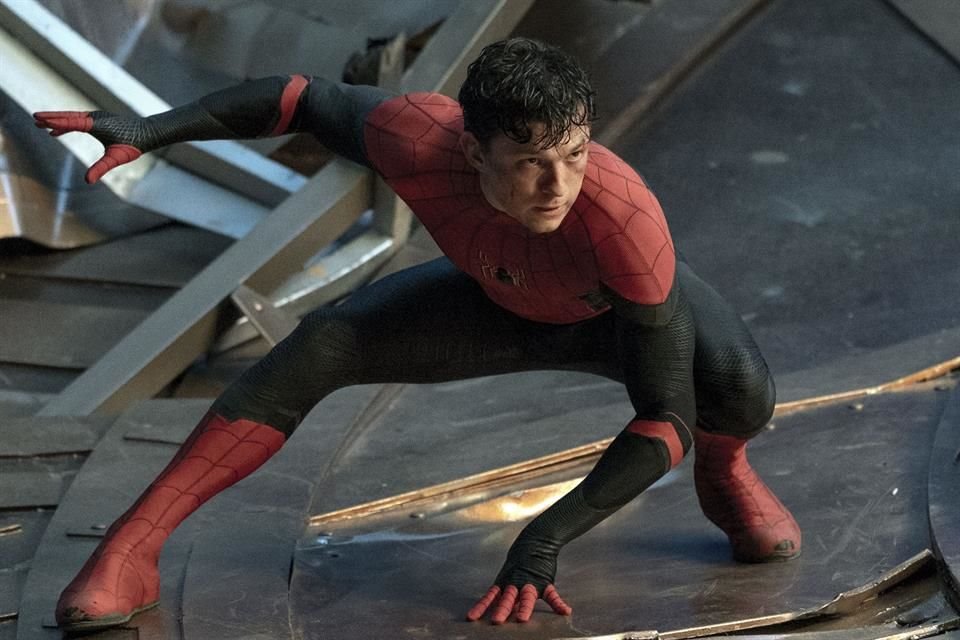 La interpretación de Holland de Peter Parker -también conocido como Spider-Man- siempre se ha destacado de las versiones anteriores especialmente por su energía juguetona y juvenil.