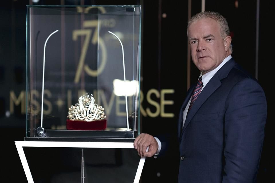 Raúl Rocha Cantú, dueño de Miss Universe, reveló en entrevista que para la final del certamen, que se hará el 21 de noviembre en Tailandia, se presentarán tres piezas musicales con orquesta.