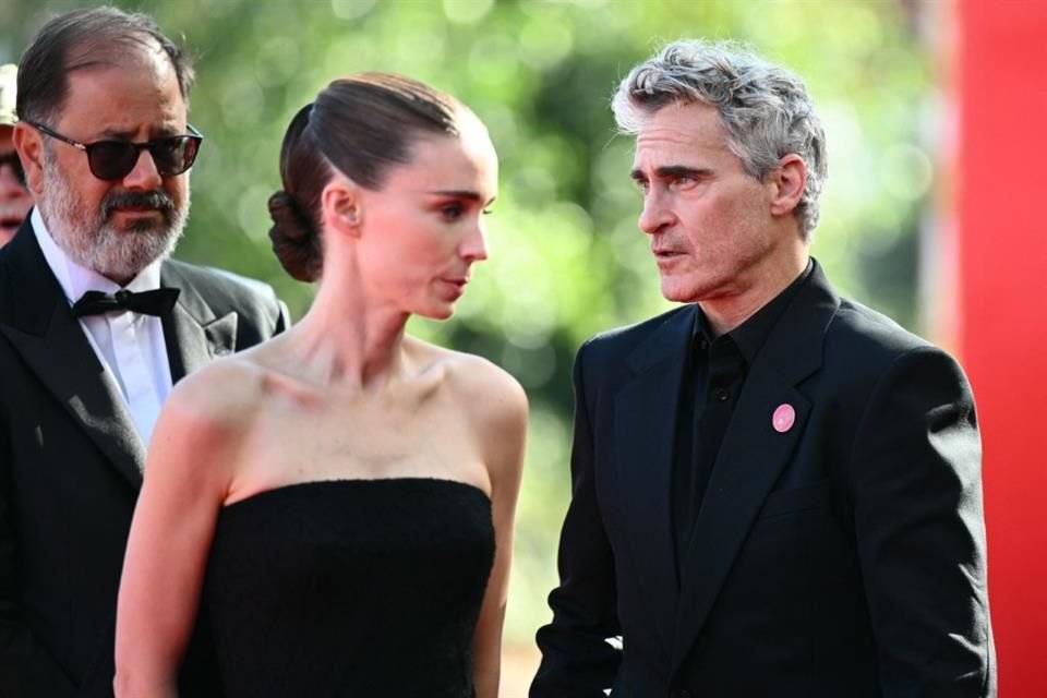 Joaquin Phoenix, Rooney Mara y James Wilson asistieron al estreno de 'The Voice of Hind Rajab'.