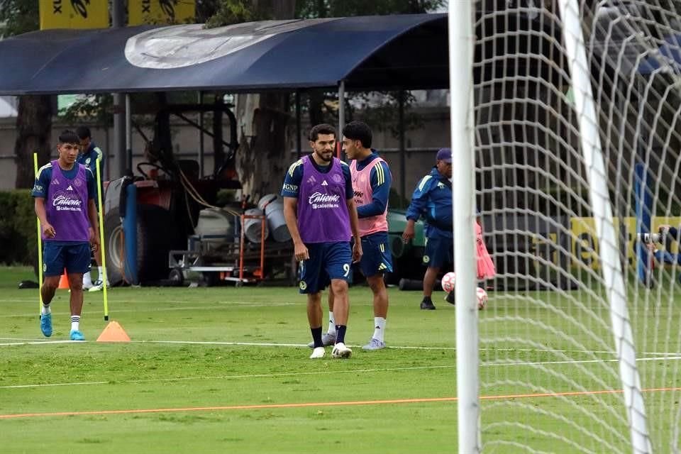 El delantero americanista ya entrenó con el equipo.