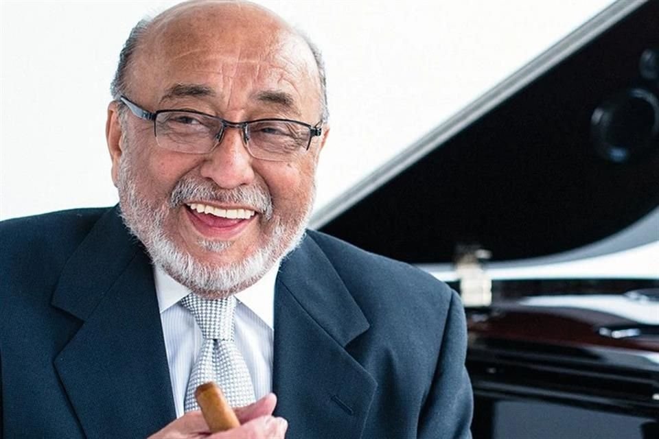 El icónico pianista y director de orquesta puertorriqueño, Eddie Palmieri, falleció a los 88 años tras batallar contra una larga enfermedad.