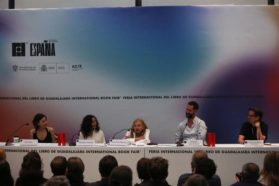 En el marco de la FIL 2024, el cast de la adaptación de Netflix para 'Pedro Páramo' de Juan Rulfo, se presentó para responder preguntas, así como leer y ver fragmentos del libro y la película.