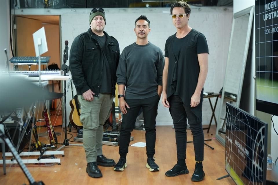 La noche de este viernes, Alfonso, 'Midi' y Jorge estrenan, en el Auditorio Nacional, el set list, el diseño de producción y el concepto de Estamos Bien Tour.