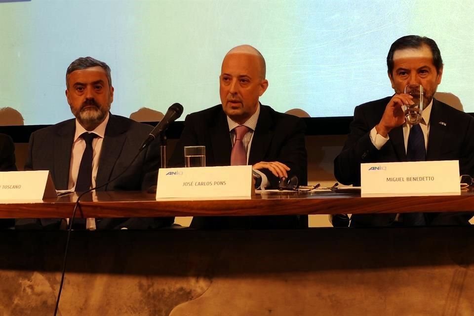 Productos como el etano, metano, propano, butano y naftas actualmente ya están regulados. 