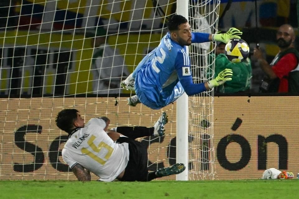 Camilo Vargas y los colombianos se impusieron 3-0 a Bolivia.