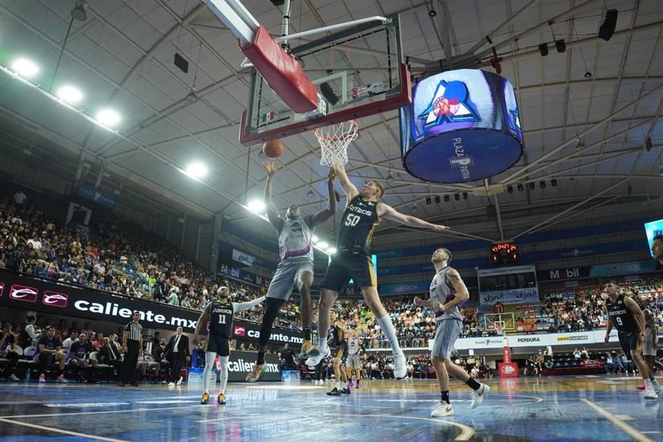 Los Astros de Jalisco confirman su fortaleza como locales, al marchar invictos en la temporada 2025 de la Liga Nacional de Baloncesto Profesional.