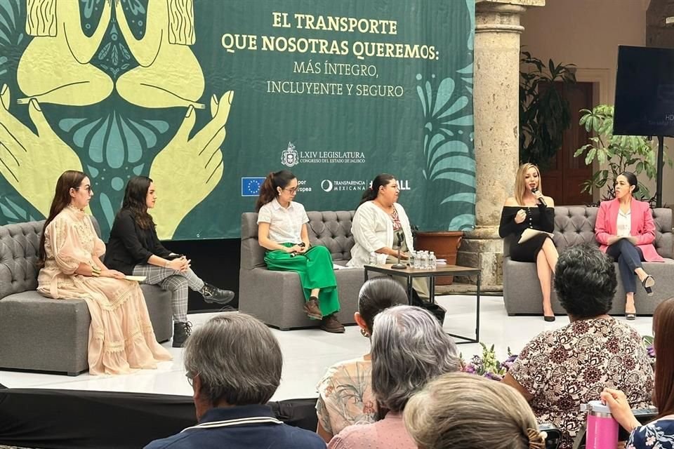Diputadas de Futuro y Partido Verde, junto con Transparencia Mexicana, elaboraron guía que serviría para garantizar movilidad a las mujeres.