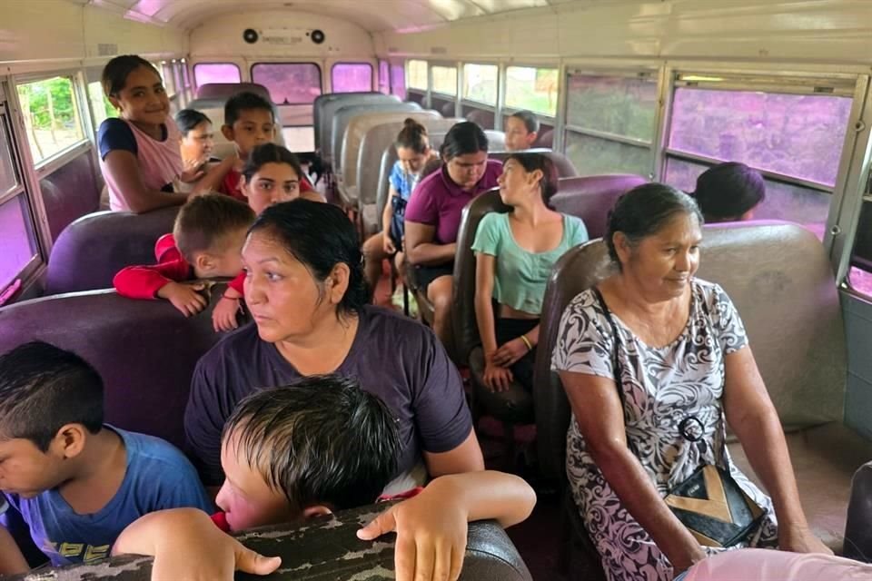 En Ahome, Sinaloa, fueron evacuadas al menos 47 personas.