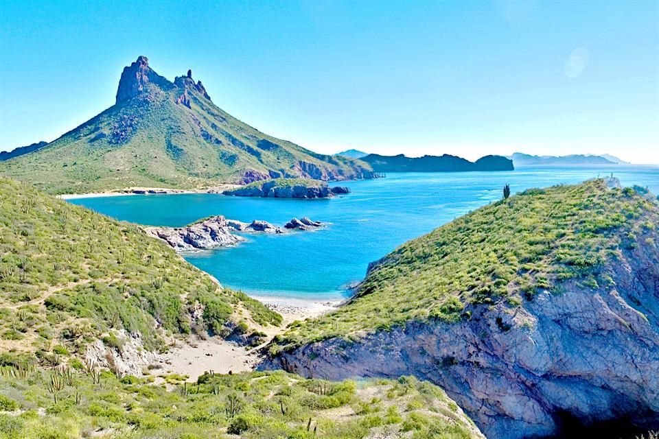 Sonora, no noroeste do México, encanta com seu deserto, mar, cultura vibrante e atividades para todos os gostos e viajantes.