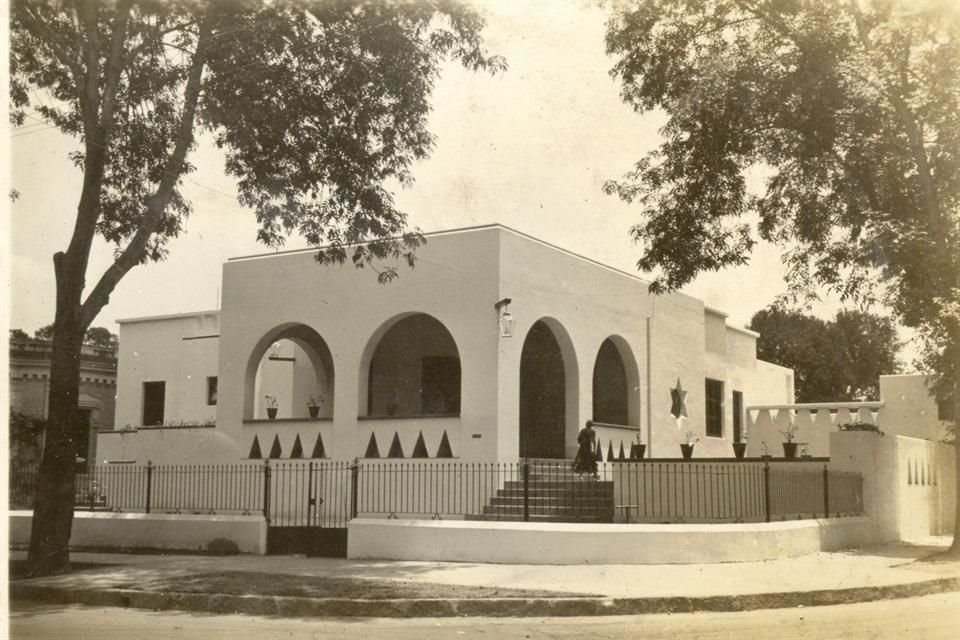 Casa para Luis Farah en Avenida Vallarta, obra de 1936.