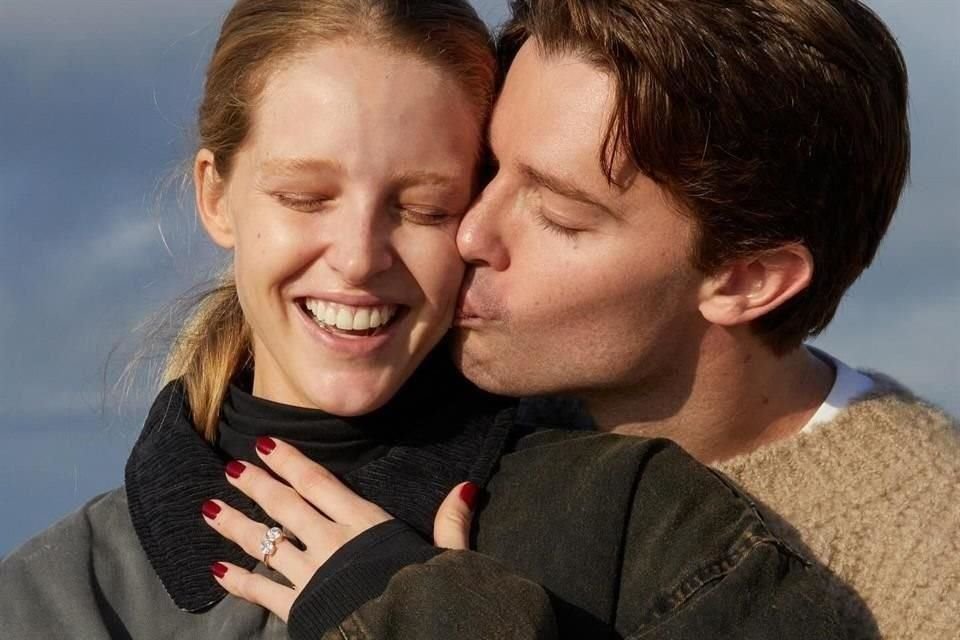 El actor Patrick Schwarzenegger y la modelo Abby Champion se casaron este fin de semana en un exclusivo campo de golf en Idaho, EU.