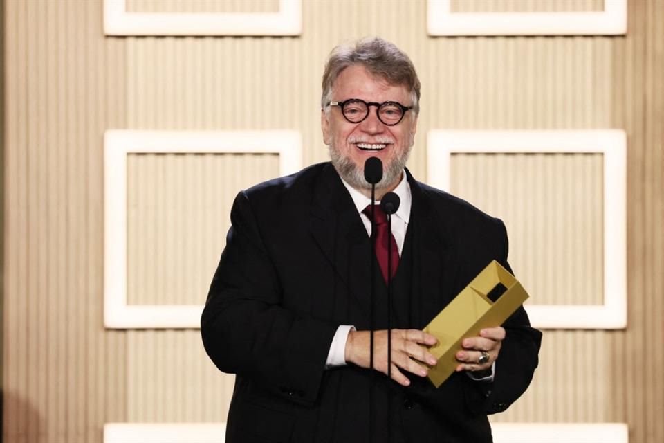 Guillermo Del Toro agradeció el homenaje y el apoyo de la audiencia en el festival.