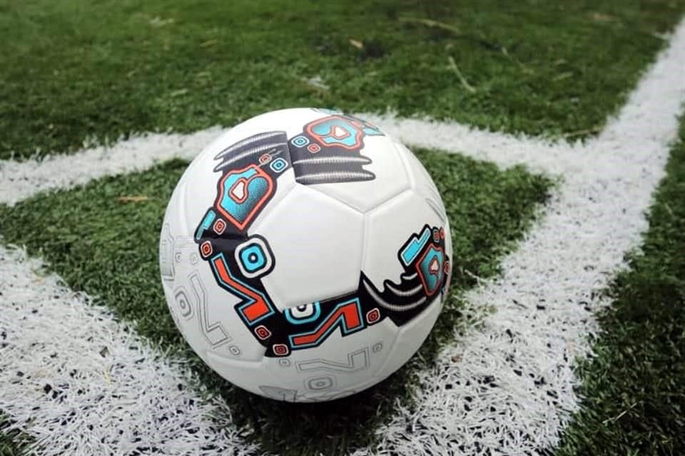 Con más de mil 700 millones de dólares invertidos en patrocinios oficiales y más de 6 mil 300 millones generados en la última edición, la FIFA y las autoridades trabajan para proteger los derechos de sus patrocinadores.