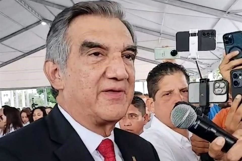 El Gobernador morenista Américo Villarreal respaldó las indagatorias y detenciones por el buque de huachicol asegurado recientemente en el Puerto de Altamira, al sur de Tamaulipas.