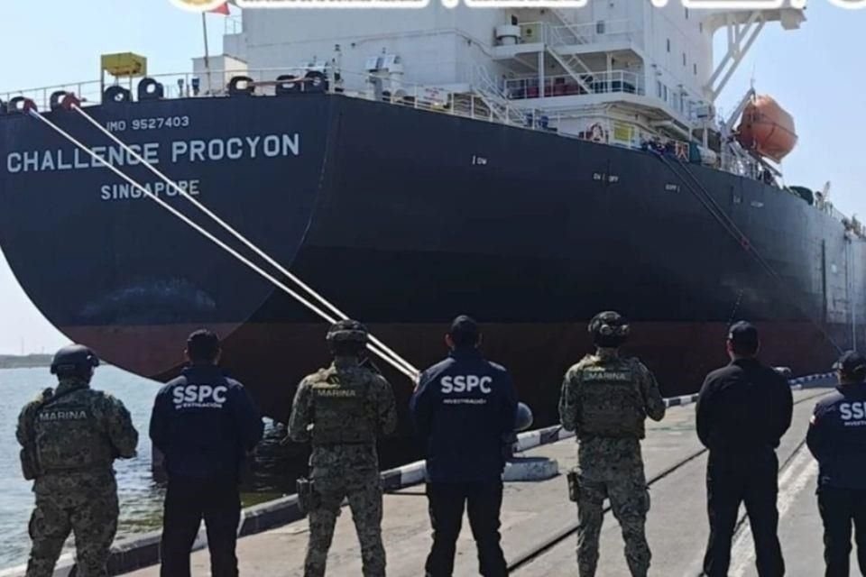 El senador emecista Clemente Castañeda aseguró que el descubrimiento del huachicol en Tamaulipas es solo 'la punta del Iceberg' de la corrupción que creció bajo el brazo del Gobierno Federal.