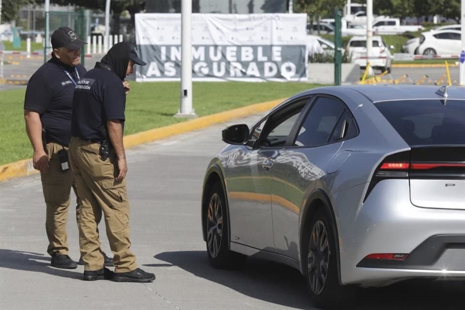 Vecinos del Conjunto Avaterra, en las Villas Panamericanas, vivieron momentos de angustia durante un operativo para asegurar el inmueble.