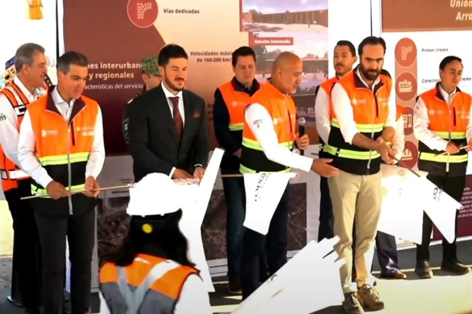 El Gobierno federal arrancó con las obras del Tren del Norte en el tramo de Saltillo a Nuevo Laredo, pasando por Monterrey.