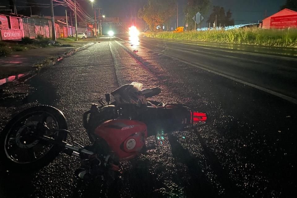 Un motociclista murió, tras derrapar sobre la Carretera a Nogales; van 74 motociclistas fallecidos en accidentes en lo que va del año.