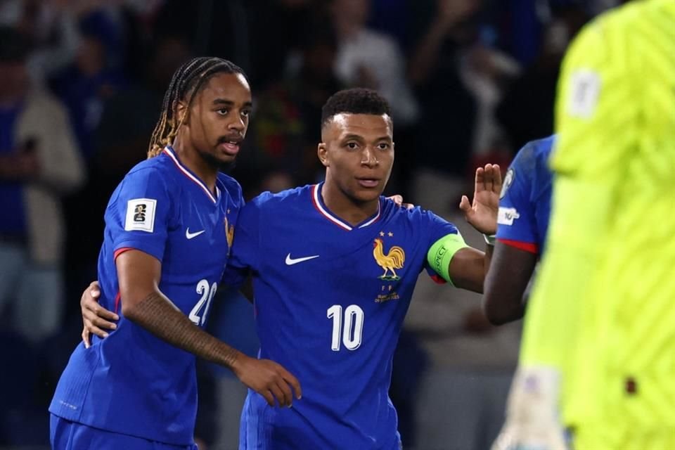 Francia sumó tres puntos rumbo al Mundial.