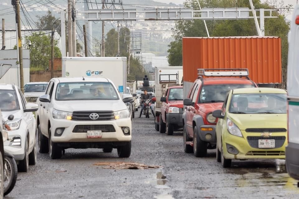 El tradicional caos vial se multiplicó.