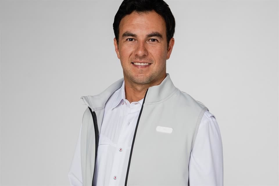 El piloto mexicano de Fórmula 1, Sergio 'Checo' Pérez colabora por primera vez con MAJA Sportswear la marca de ropa mexicana que dio un cambio a la innovación y la representación de México.