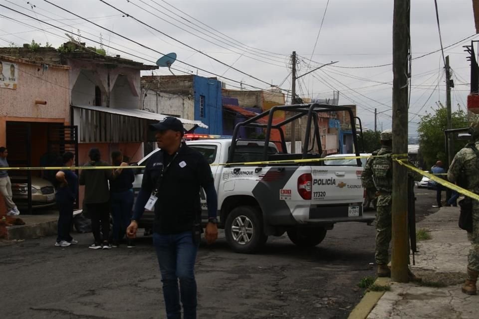 En la Colonia Las Juntas hallaron los cadáveres de dos mujeres, de 22 y de 17 años; así como un adolescente de 16.