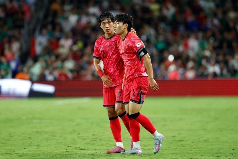 Los coreanos reaccionaron ante el mal momento de los mexicanos.