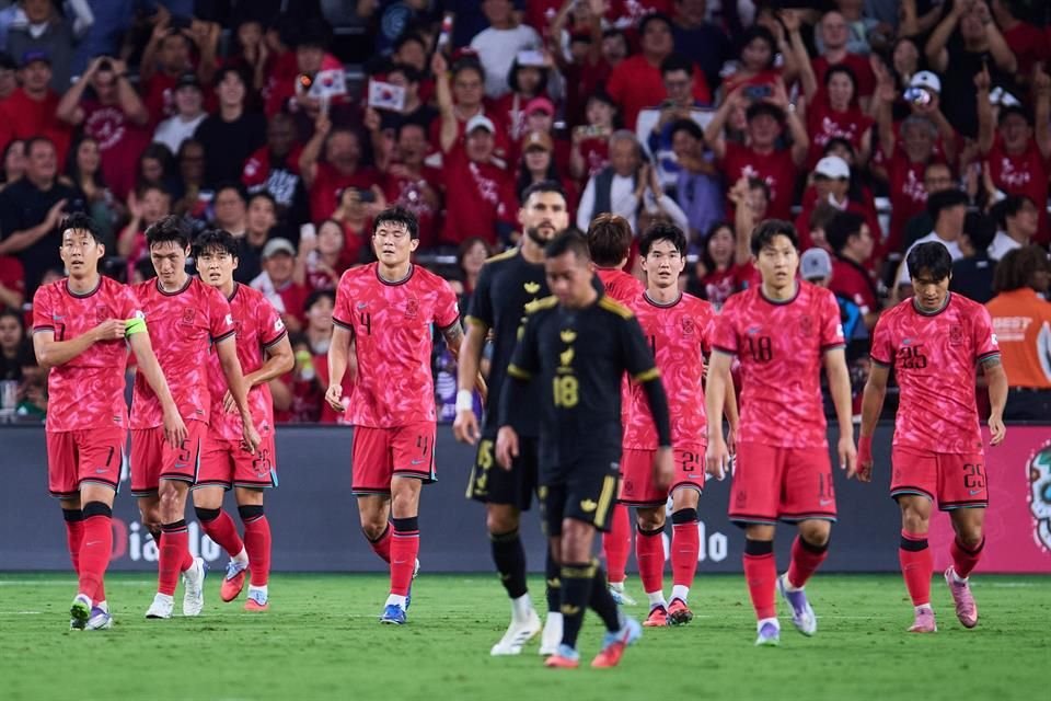 Corea del Sur le dio la vuelta a México en el segundo tiempo, pero Giménez salvó al Tri.
