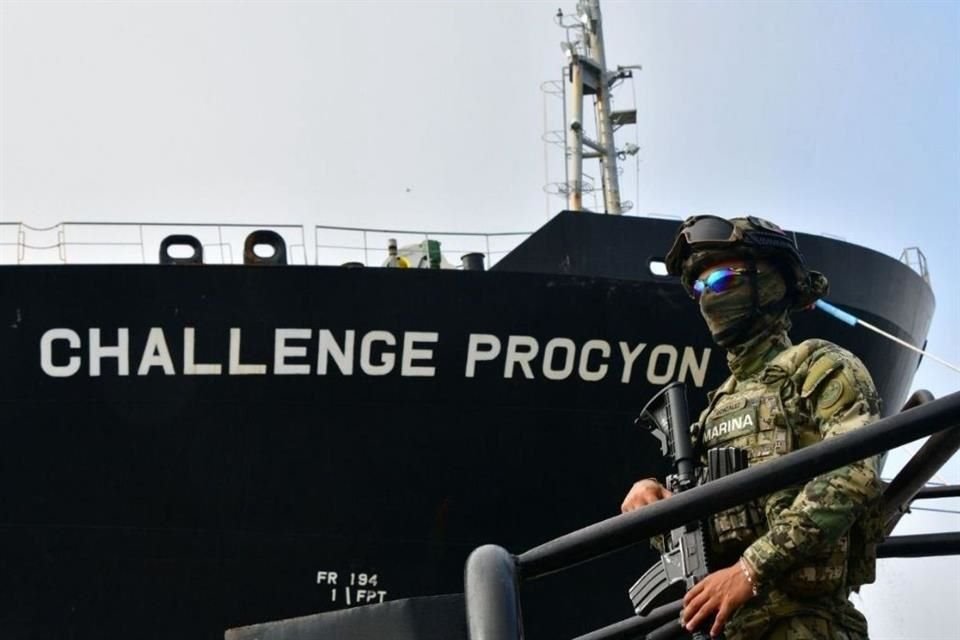 The CJNG controlled an intricate network of collusion between sailors, officials, customs agents, and gas station owners.
