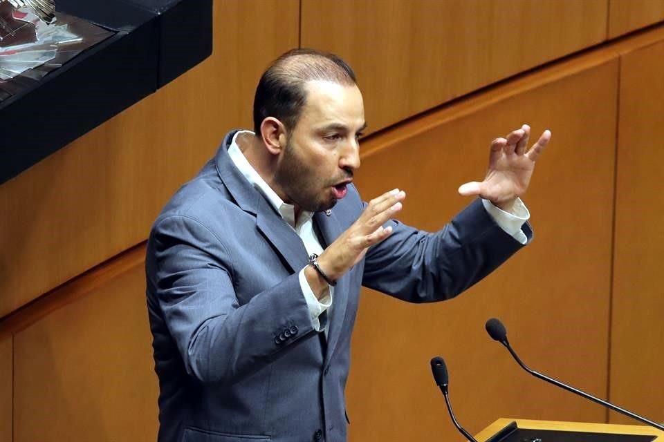 El panista Marko Cortés aseguró que no fue casualidad el asesinato de los marinos implicados en huachicol, y recordó asesinato del almirante Abraham Jeremías Pérez, qien denunció redes de complicidad.