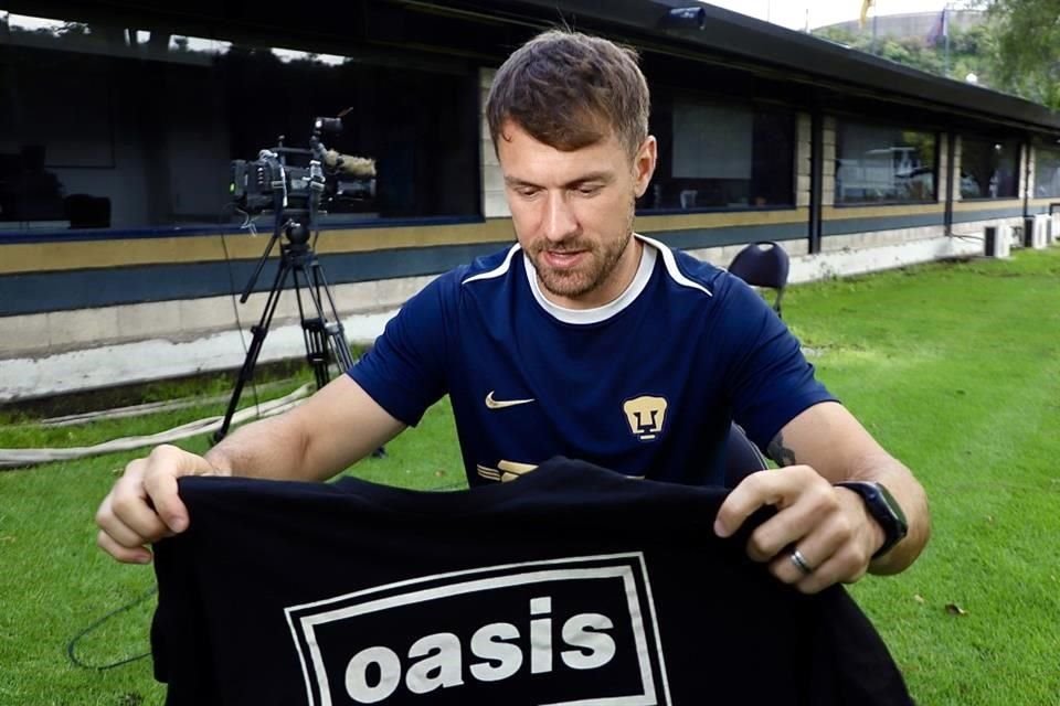Ramsey cuenta los días para asistir al concierto de Oasis.