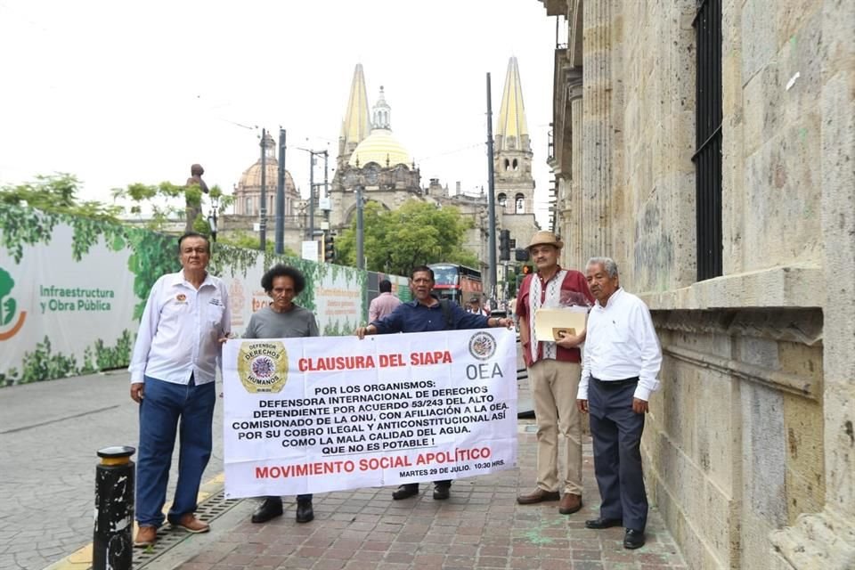 Denuncian ante el Congreso.