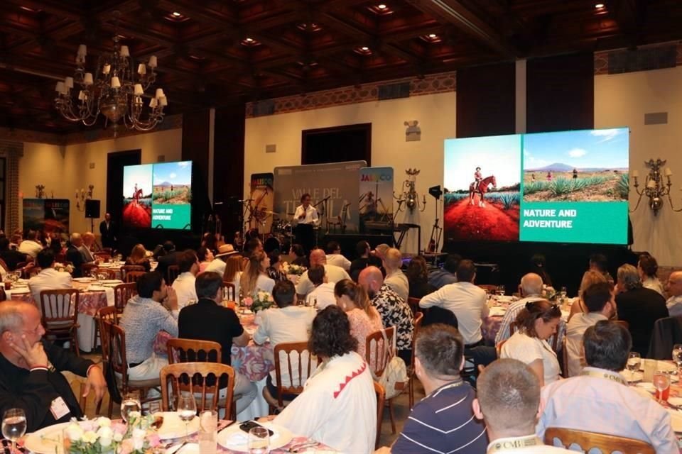 Michelle Fridman, Secretaria de Turismo, presentó la Ruta Valle del Tequila durante la edición 27 del Concurso Mundial de Bebidas Espirituosas de Bruselas, evento que reúne a 150 jueces de 42 países.