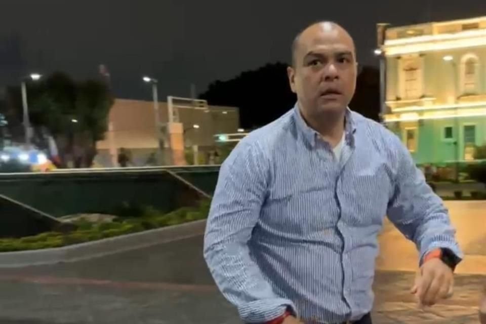 José Antonio González Orozco, 'El Pepino', un ex operador de la FEU, apareció en gresca que protagonizaron alumnos en edificio de Rectoría.