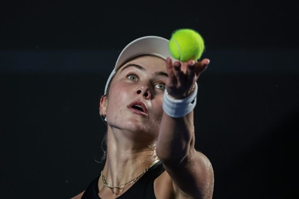 La estadounidense de 17 años se impuso esta tarde-noche a la tenista andorrana Victoria Jiménez Kasintseva en un intenso juego con duración de más de dos horas y media.