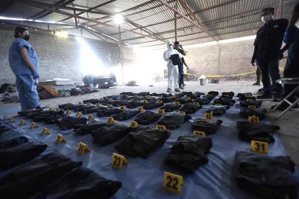 En el Rancho Izaguirre fueron localizadas decenas de maletas y prendas de vestir, el caso se destapó a inicios de marzo.