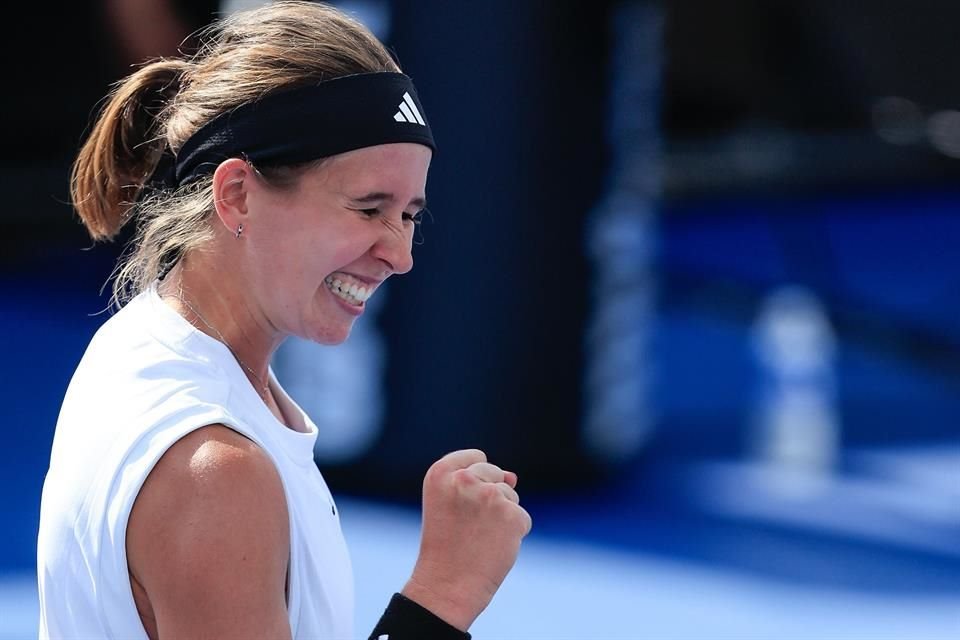 La checa Nikola Bartunkova se impuso 7-5 y 6-4 a la polaca.