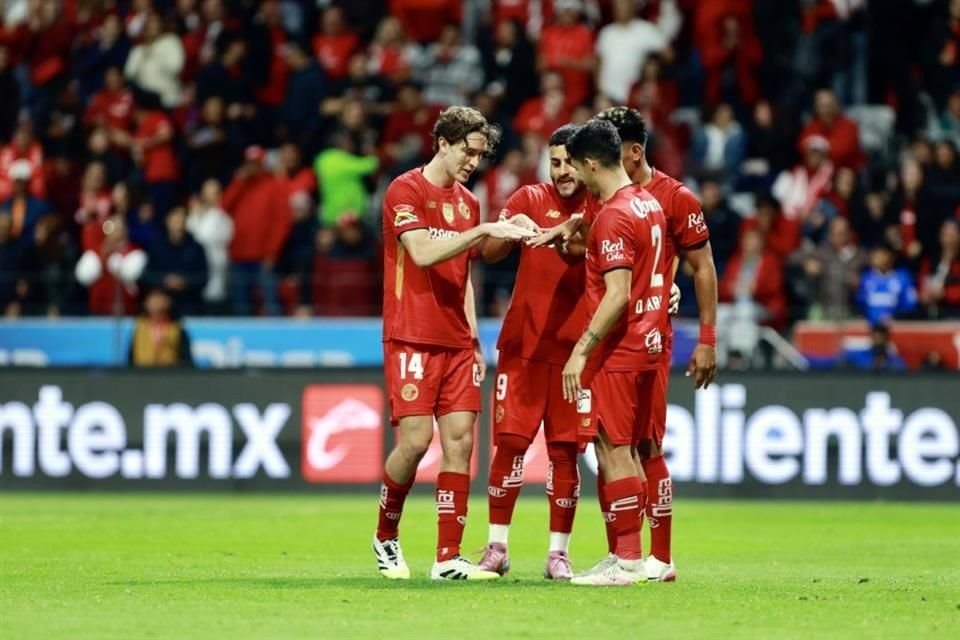 Los Diablos ganan en casa.