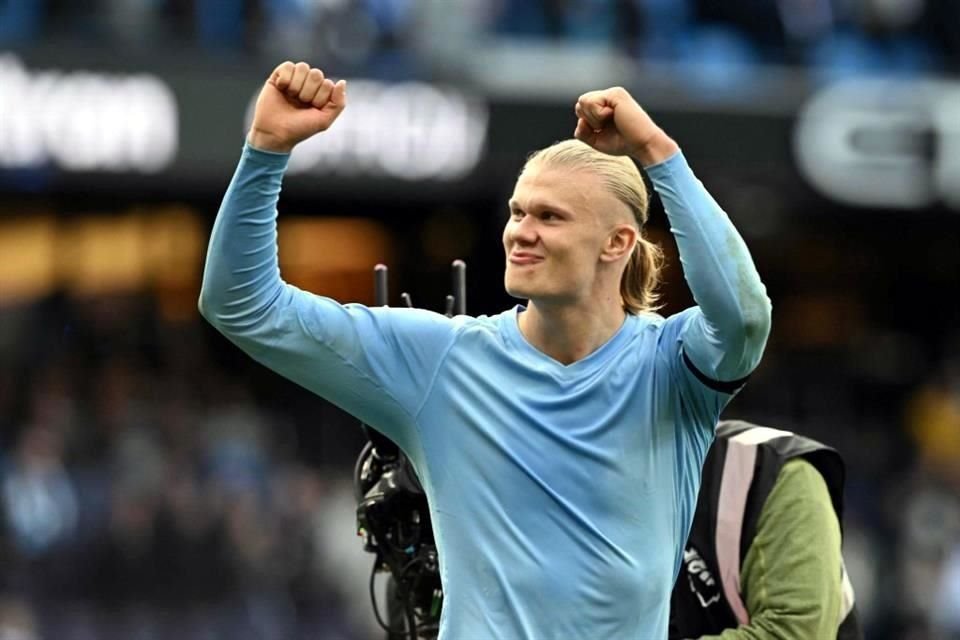 Erling Haaland provocó dolores de cabeza a la zaga el United.