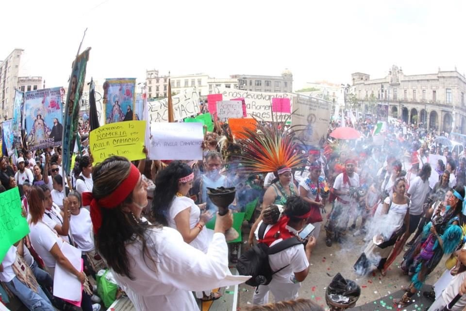 Manifestación de danzantes.