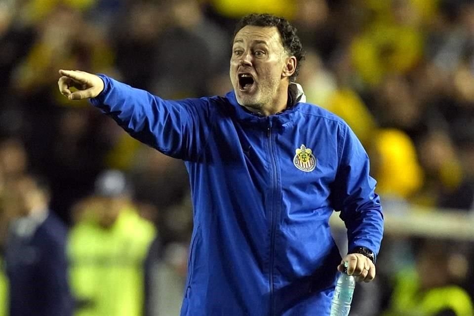 Milito ya registra dos victorias en el Apertura 2025.