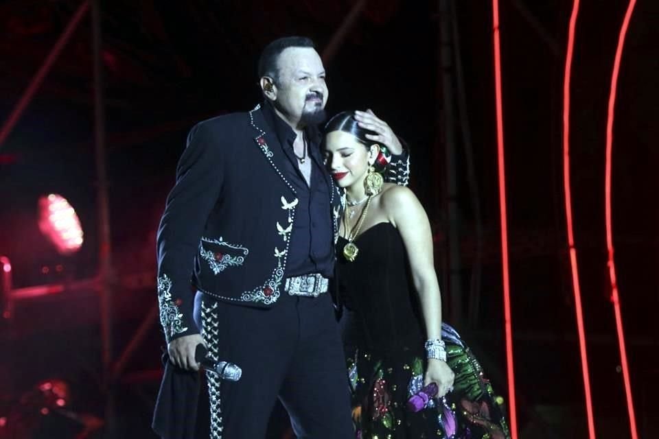 Leonardo, Pepe e Ángela Aguilar deram um show de pouco mais de duas horas para milhares de pessoas.