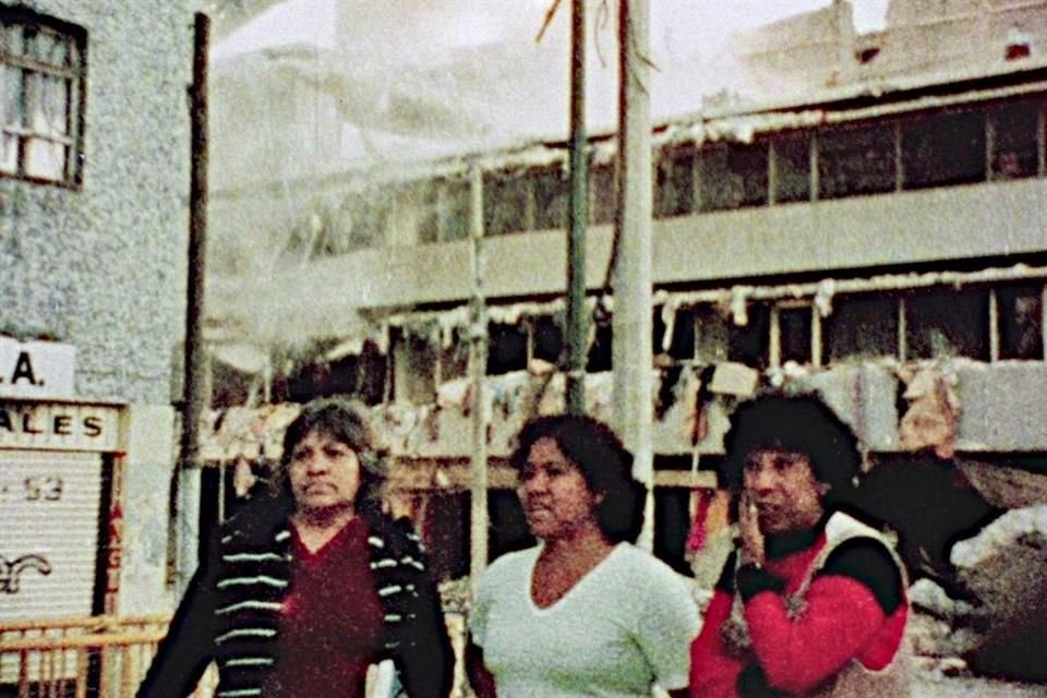 'No les Pedimos un Viaje a la Luna' (1986), de María del Carmen de Lara.