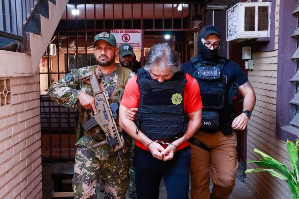 Aspecto del traslado de Hernán Bermúdez para su expulsión de Paraguay.