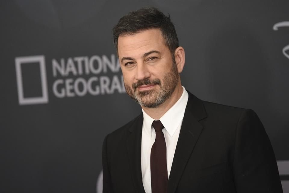 Kimmel criticó la reacción del presidente Donald Trump ante el asesinato de Kirk, mostrando un video donde Trump hablaba de iniciar obras de remodelación en la Casa Blanca.