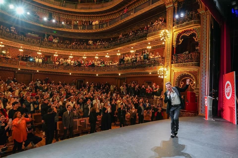 Tras su homenaje en el GIFF por sus 50 años de carrera, Emmanuel estrena un dueto con Filippa Giordano, 'Sólo Tú', y alista disco sinfónico.
