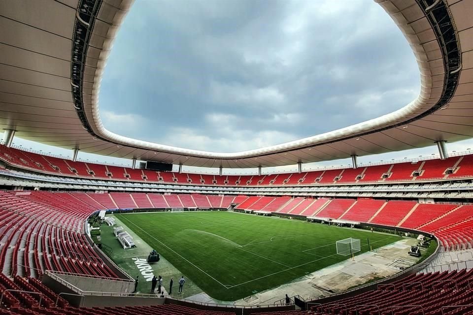 La casa de Chivas también tendrá sus duelos de repesca mundialista.